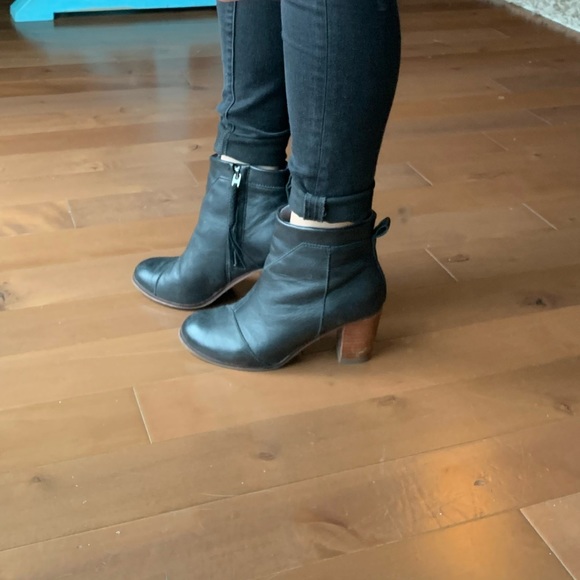 Toms Black Leather Lunata Boot - Picture 3 of 14